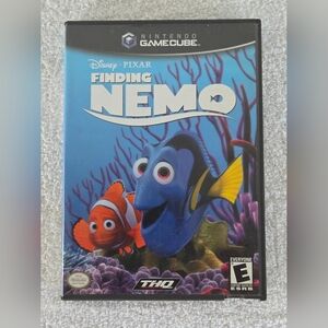 Finding Nemo Nintendo GameCube  2004 Disney Pixar W/Manual *TESTED & WORKING*